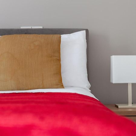 לונדון Deluxe Holborn Two Bedroom Apartment מראה חיצוני תמונה