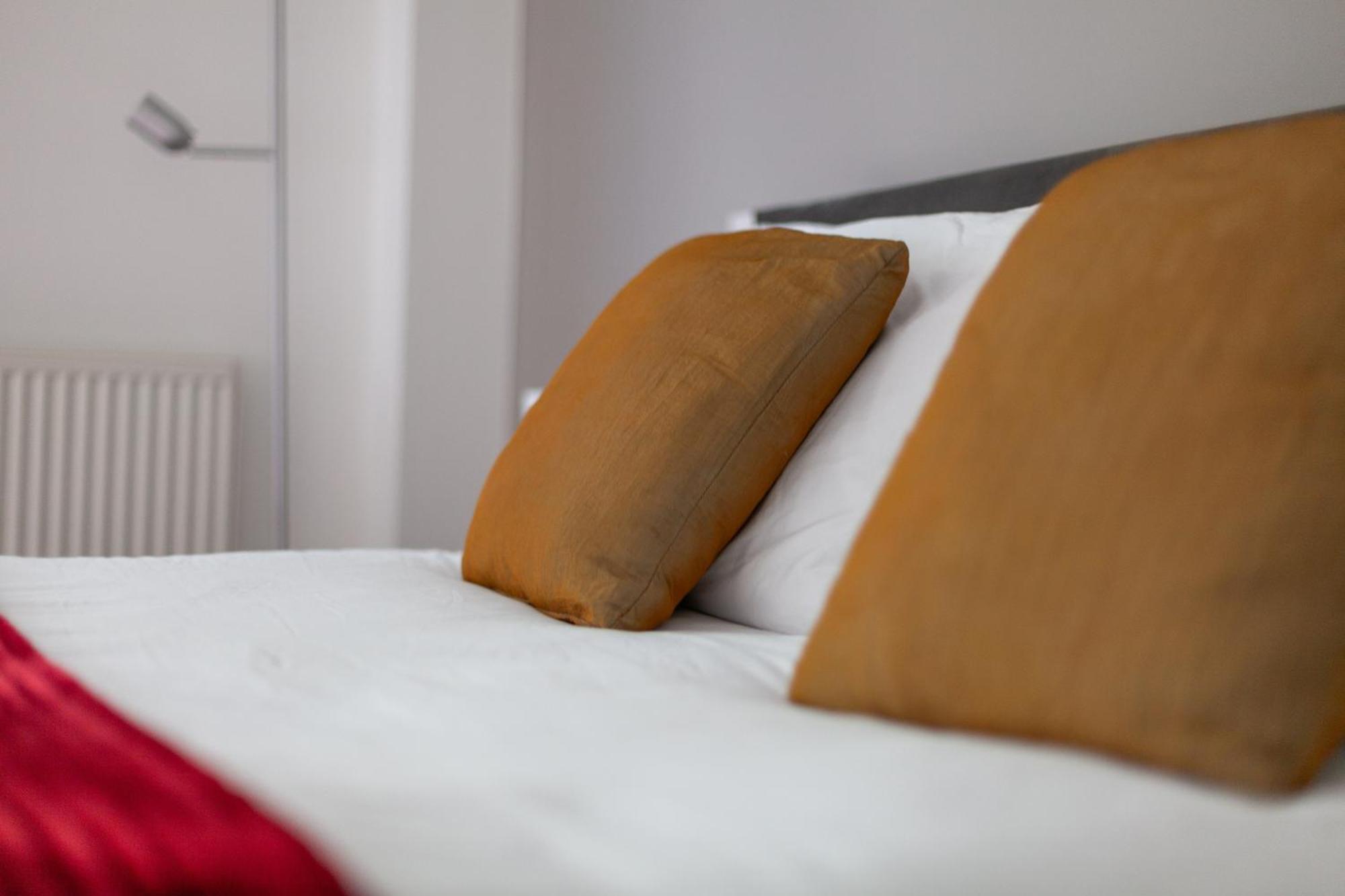 לונדון Deluxe Holborn Two Bedroom Apartment מראה חיצוני תמונה