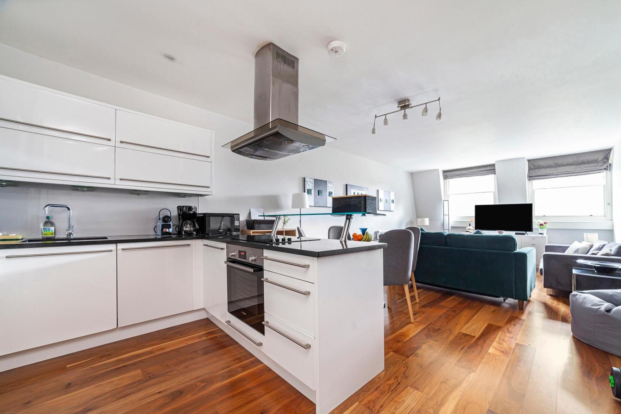 לונדון Deluxe Holborn Two Bedroom Apartment מראה חיצוני תמונה