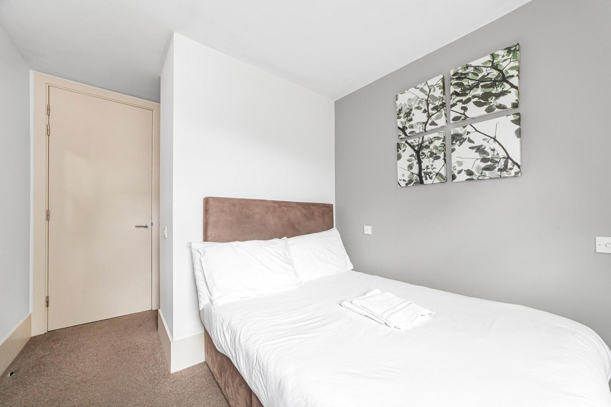 לונדון Deluxe Holborn Two Bedroom Apartment מראה חיצוני תמונה