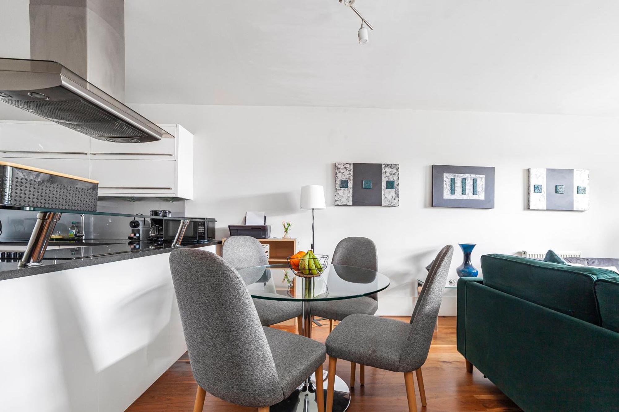 לונדון Deluxe Holborn Two Bedroom Apartment מראה חיצוני תמונה
